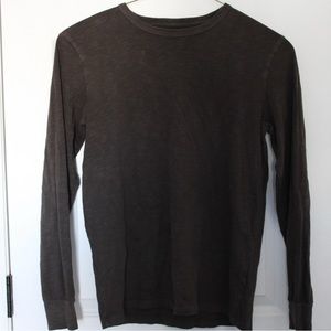 AMERICAN EAGLE Men’s Basic Long Sleeve Tee